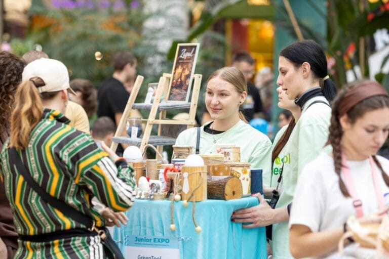 Supporting Youth Entrepreneurship in Frontline and Border Hromadas